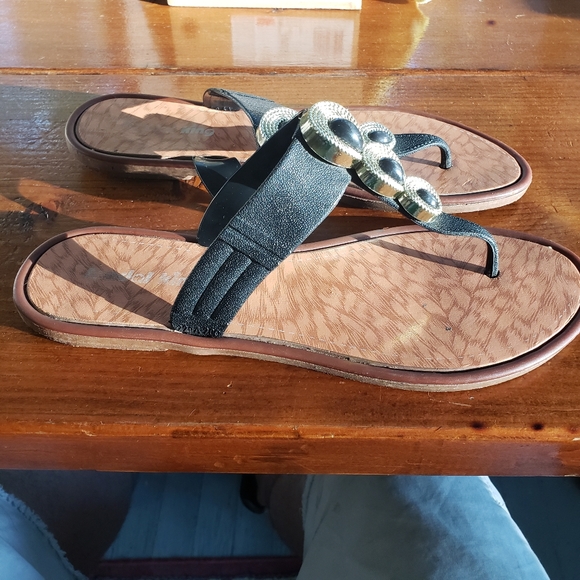 Women's shoes - Picture 2 of 4